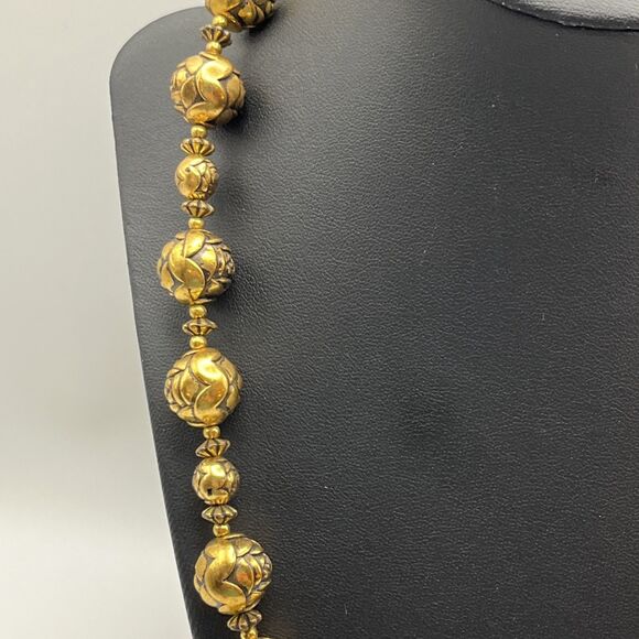 Vintage 1940s Gold Tone Textured Rose Bud Ball Bead Necklace 21" Floral MCM - Picture 3 of 6